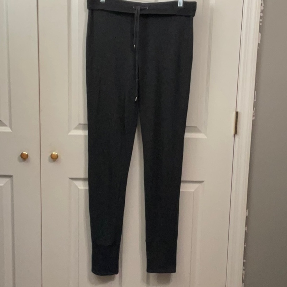 Marc New York gray sweat pants. Size M.